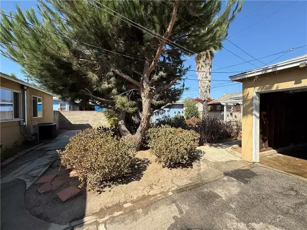 North Hollywood, CA 91606,11063 Kittridge Street