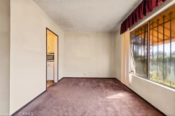 Monrovia, CA 91016,207 Los Angeles Avenue