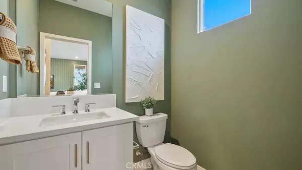 Fullerton, CA 92835,1723 Lychee Street