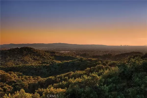 Irvine, CA 92602,557 PENINSULA