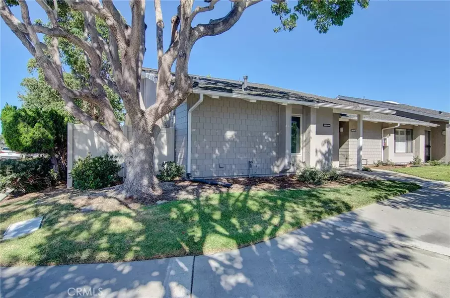 8886 Plumas Circle #1124A, Huntington Beach, CA 92646