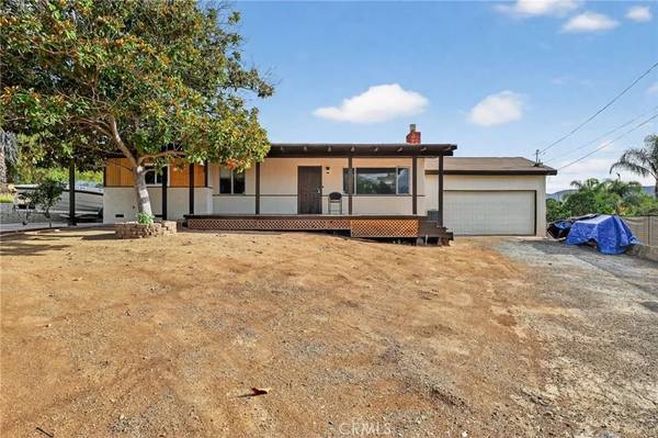612 Momar Lane, Escondido, CA 92027