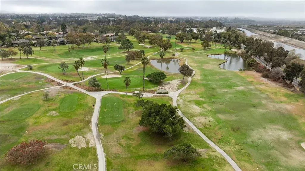 Irvine, CA 92612,9 Flores