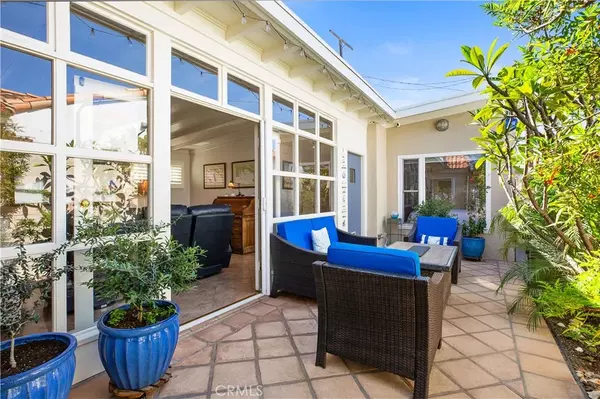 Long Beach, CA 90803,5722 E The Toledo