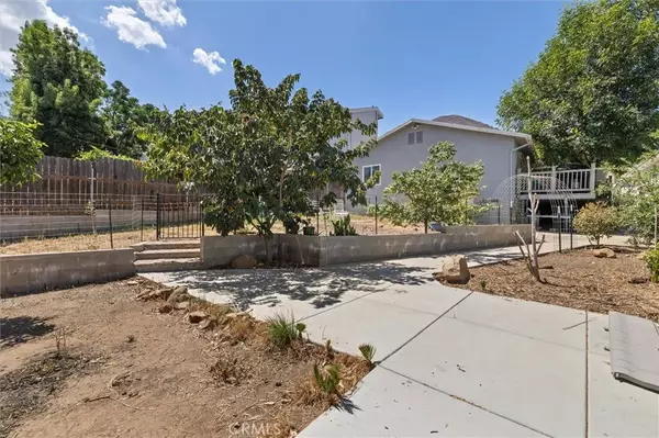 Lake Elsinore, CA 92530,33208 Gillette Street