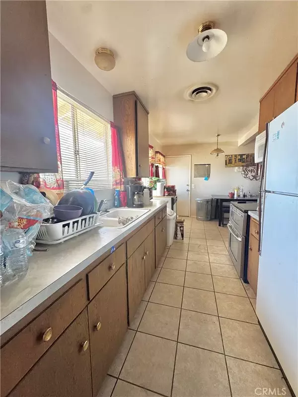 Salton City, CA 92274,1084 Seaview Avenue