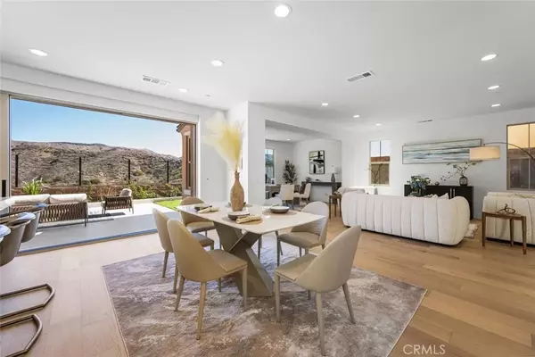 Irvine, CA 92602,107 Somera