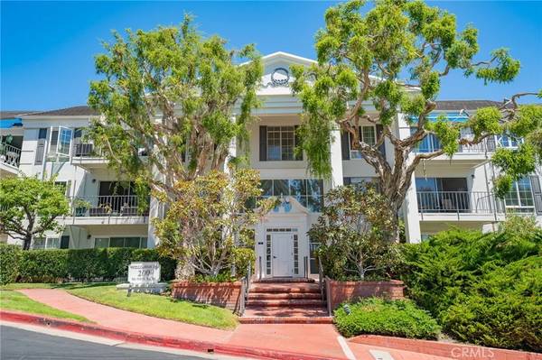 200 Mcneil Lane #104, Newport Beach, CA 92663