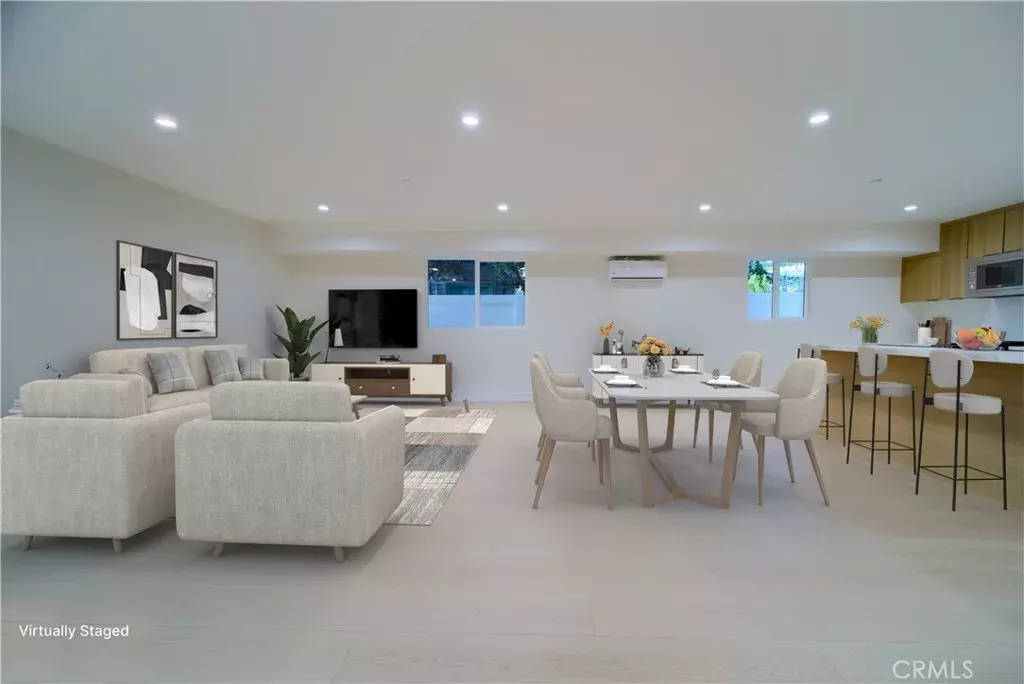 Los Angeles, CA 90042,259 Avenue 54 #1/4