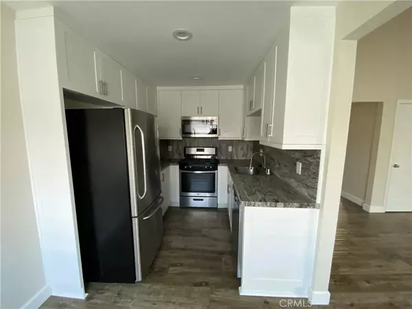 Huntington Beach, CA 92648,214 Springfield Ave #B