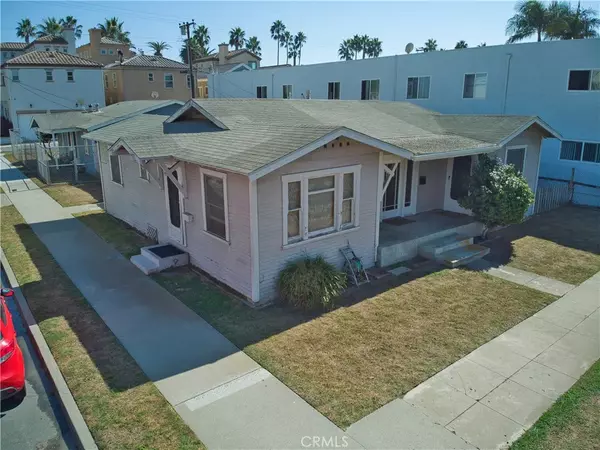 Huntington Beach, CA 92648,228 12TH Street #1113 Olive Av