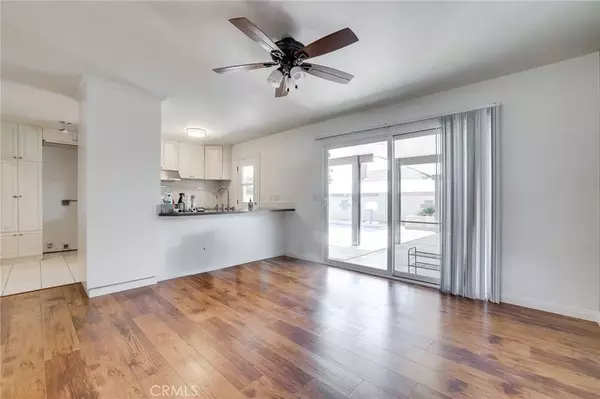 Huntington Beach, CA 92647,15011 Sussex Circle