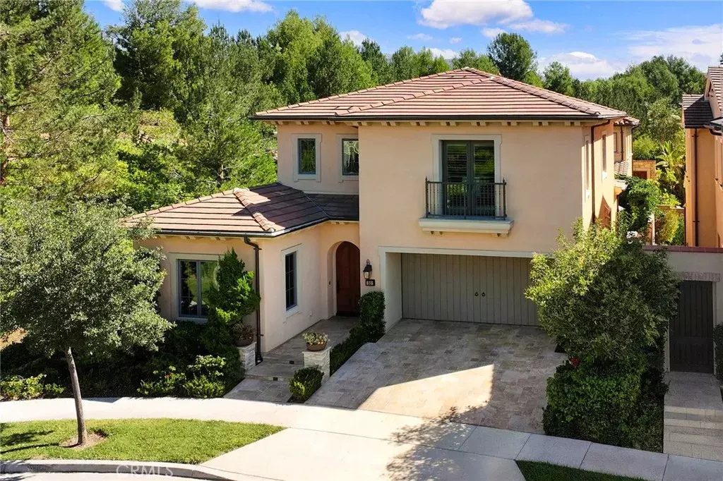 Irvine, CA 92602,51 Thoroughbred