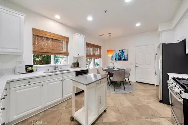 Ladera Ranch, CA 92694,5 Flowerdale