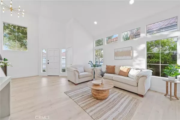 Mission Viejo, CA 92692,21452 Bastia