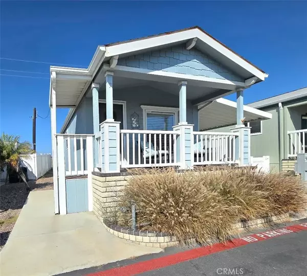 21851 Newland st. #7, Huntington Beach, CA 92646
