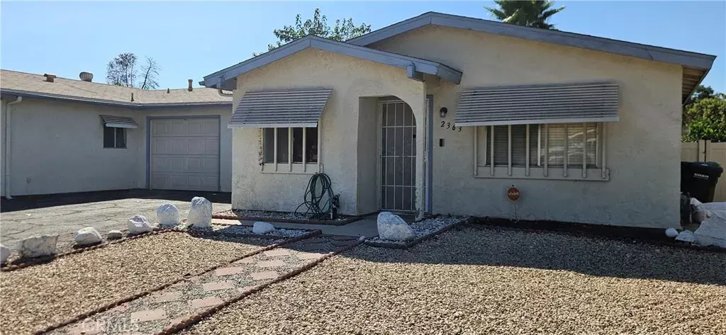 2363 W Oakland Avenue, Hemet, CA 92545