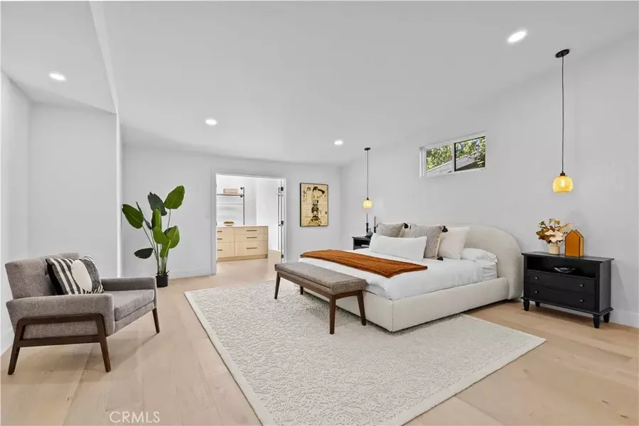 6009 Neddy Avenue, Woodland Hills, CA 91367
