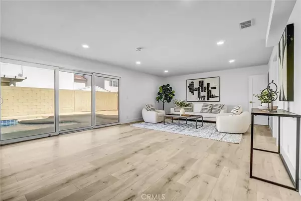 Cerritos, CA 90703,12361 Caravel