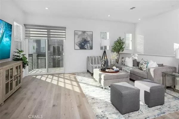 Anaheim, CA 92805,1722 W Bushell