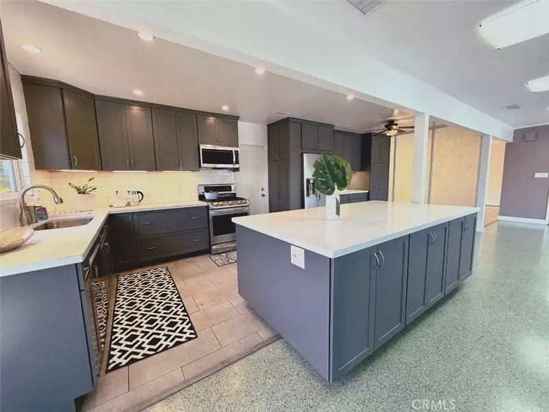 6206 Pontiac, San Diego, CA 92115