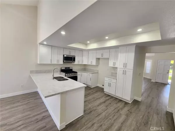 Fullerton, CA 92833,2131 Seaview