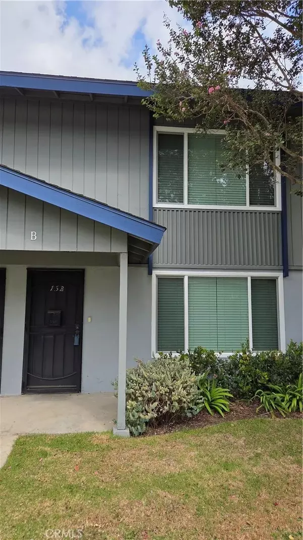 1107 W Memory Lane #15B, Santa Ana, CA 92706