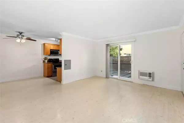 Clairemont Mesa, CA 92117,6750 Beadnell Way #3