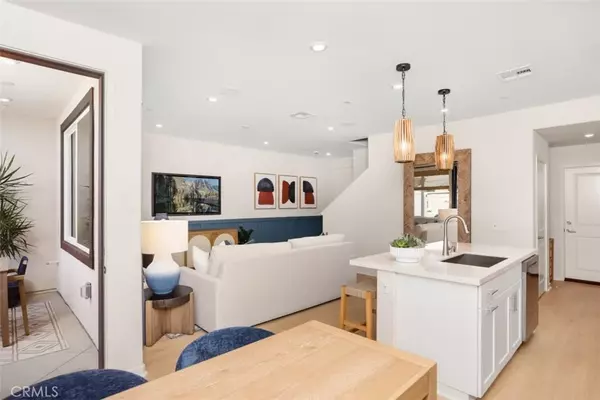 Westminster, CA 92683,6042 Angela Court