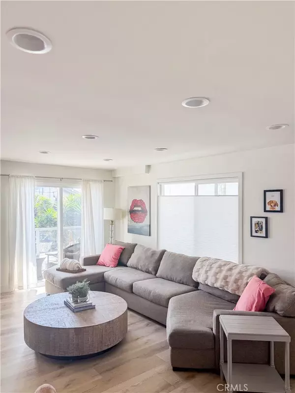 San Clemente, CA 92672,244 W Canada #B