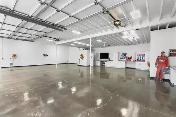 Newport Beach, CA 92660,20301 SW Cypress