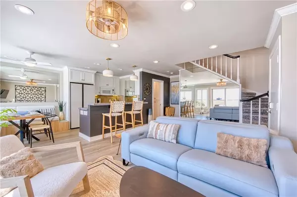 Huntington Beach, CA 92648,711 Pacific Coast Hwy #421