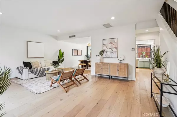 Santa Monica, CA 90402,713 9th Street #3