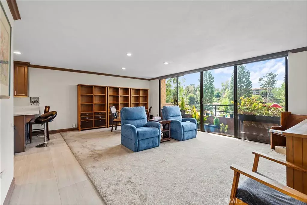 Laguna Woods, CA 92637,24055 W Paseo Del Lago #253