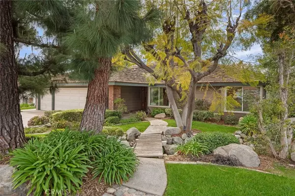 Yorba Linda, CA 92886,4951 Oak Tree Court