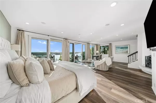 Corona Del Mar, CA 92625,2301 Pacific Drive