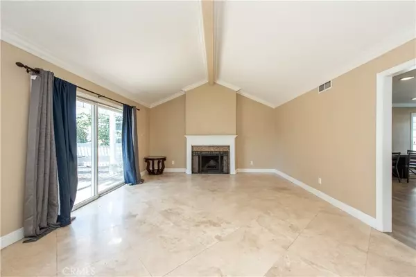 Tustin, CA 92780,14452 Silverbrook