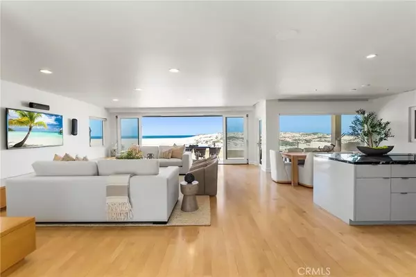 Newport Beach, CA 92661,1554 E Oceanfront