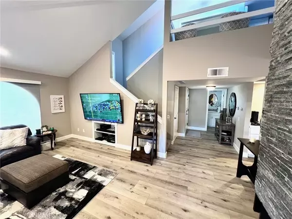 Huntington Beach, CA 92649,16083 Crete