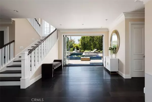 Newport Beach, CA 92663,125 Kings Place