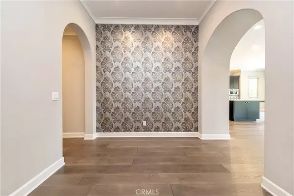 Irvine, CA 92602,114 Bridle