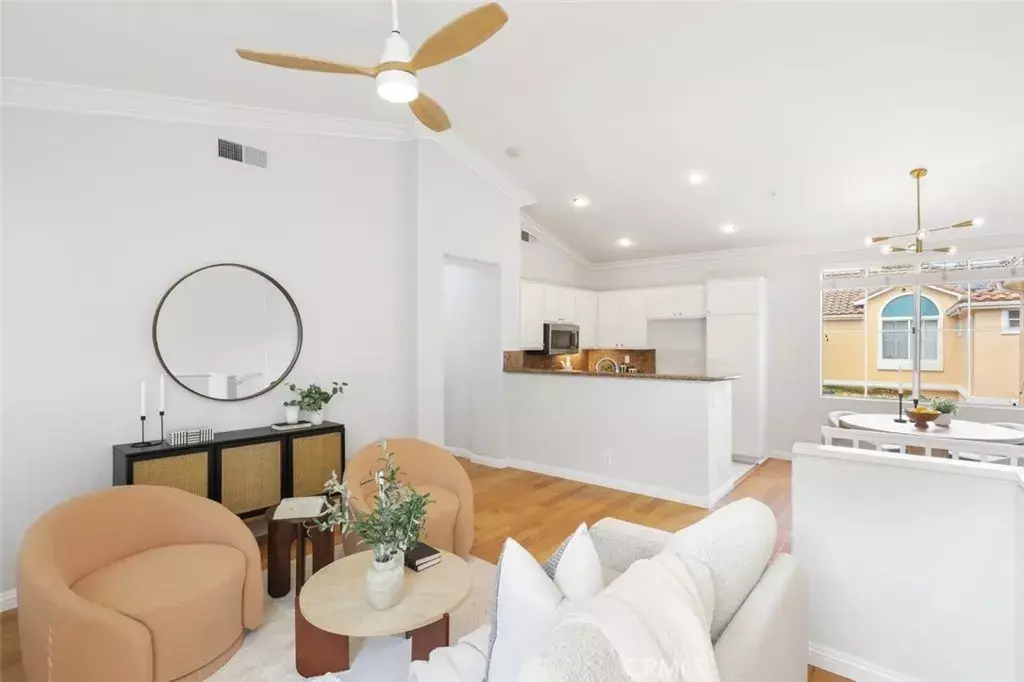 Irvine, CA 92606,802 Marinella Aisle