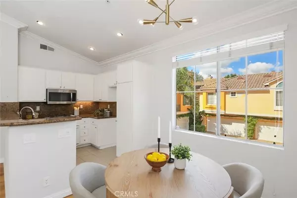 Irvine, CA 92606,802 Marinella Aisle