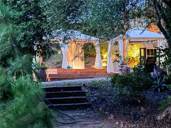 Vista, CA 92084,1955 Friendly