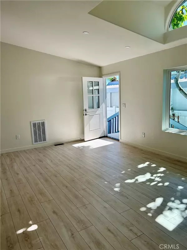 Newport Beach, CA 92660,205 Tremont Dr