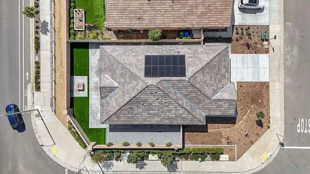 Menifee, CA 92585,28341 Digger