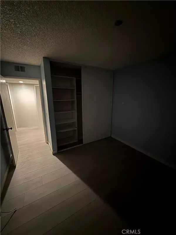 Lake Forest, CA 92630,23276 Orange Avenue #5