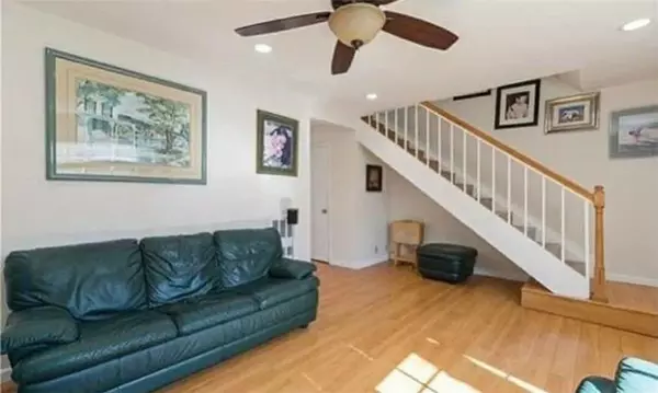 Irvine, CA 92604,9 Albany