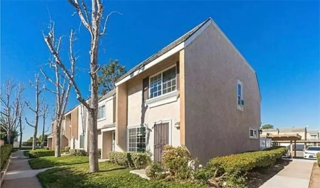 9 Albany, Irvine, CA 92604