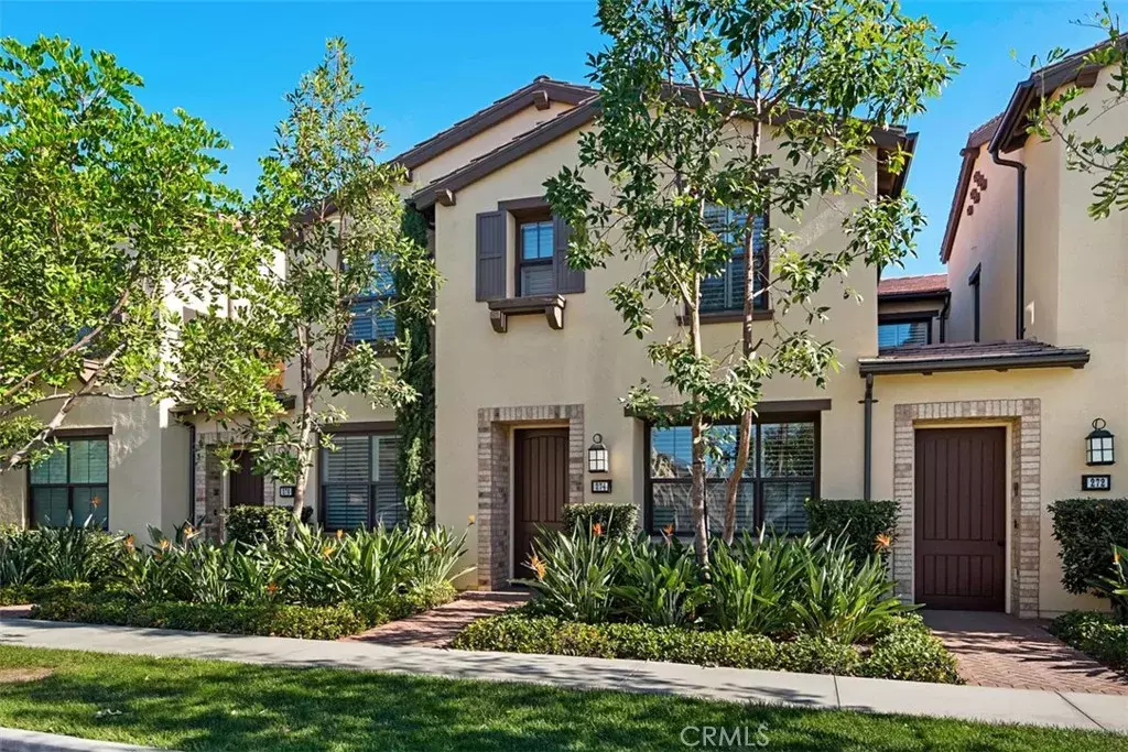 Irvine, CA 92602,274 Rodeo